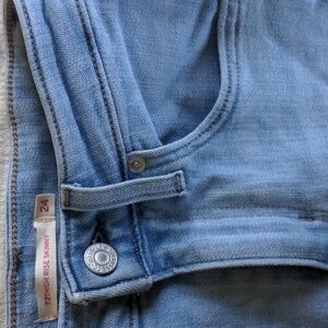 Levi's 721 High Rise Skinny Denim Jeans size 24x28